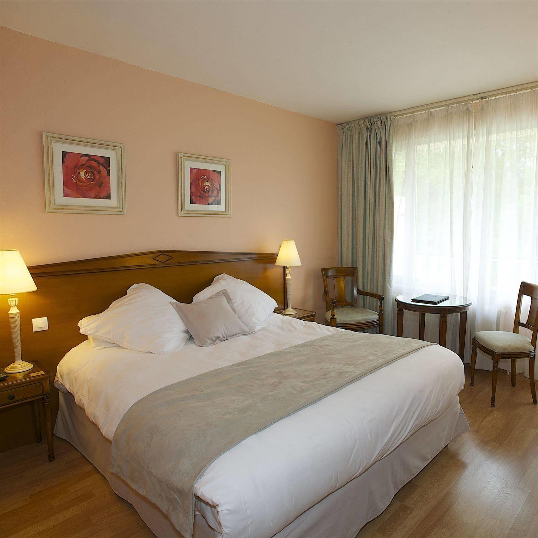 Le Moulin Du Landion Hotel Et Spa โดล็องกูร์ ภายนอก รูปภาพ