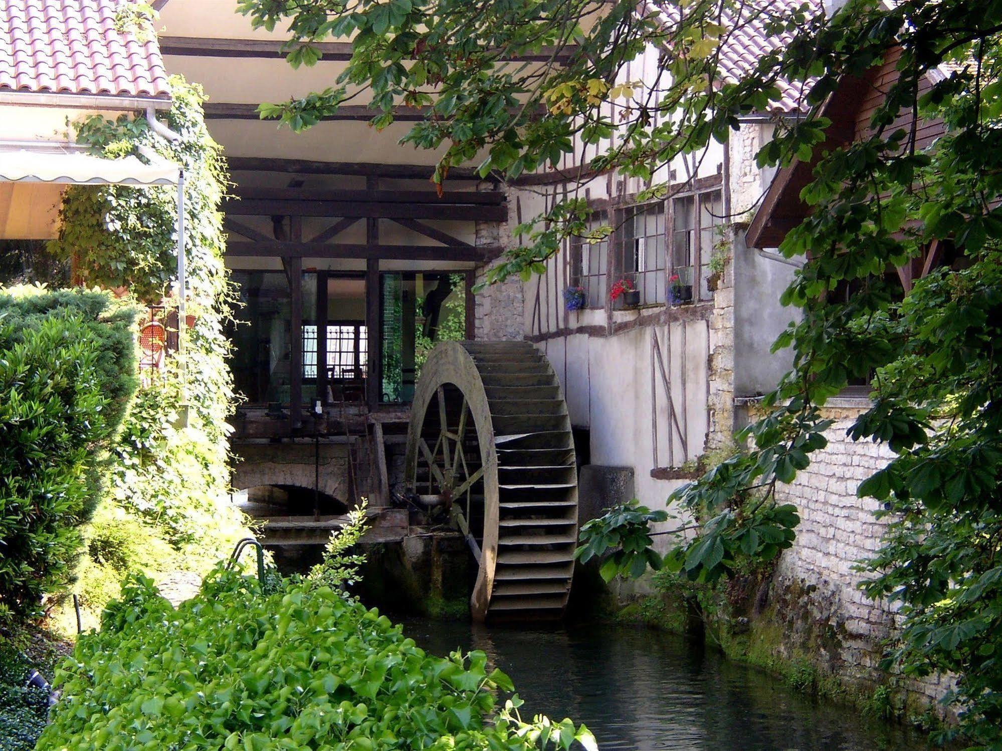 Le Moulin Du Landion Hotel Et Spa โดล็องกูร์ ภายนอก รูปภาพ
