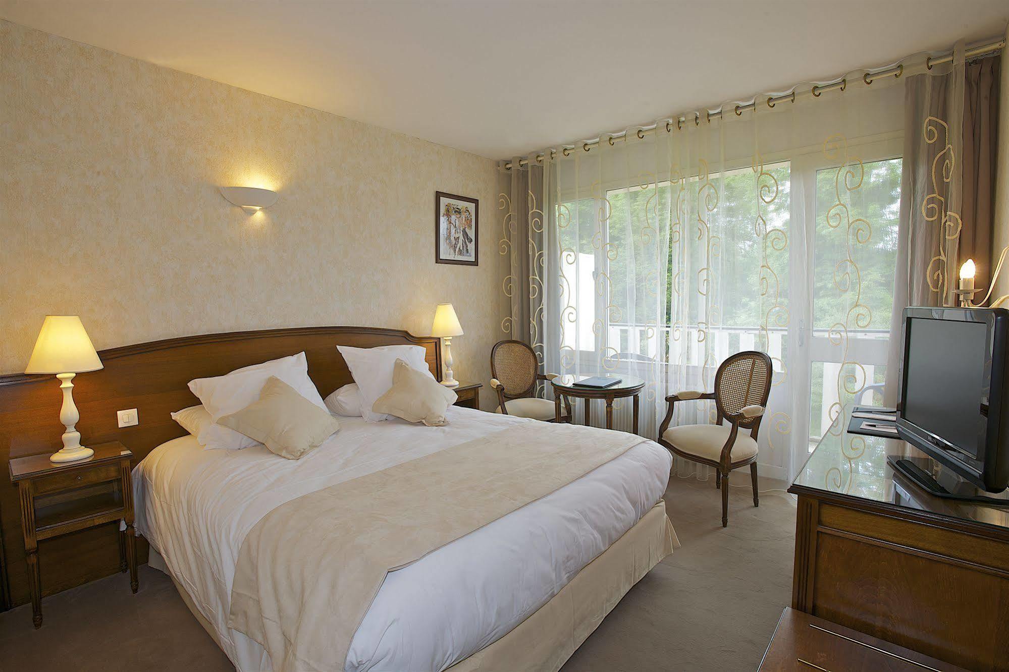 Le Moulin Du Landion Hotel Et Spa โดล็องกูร์ ภายนอก รูปภาพ